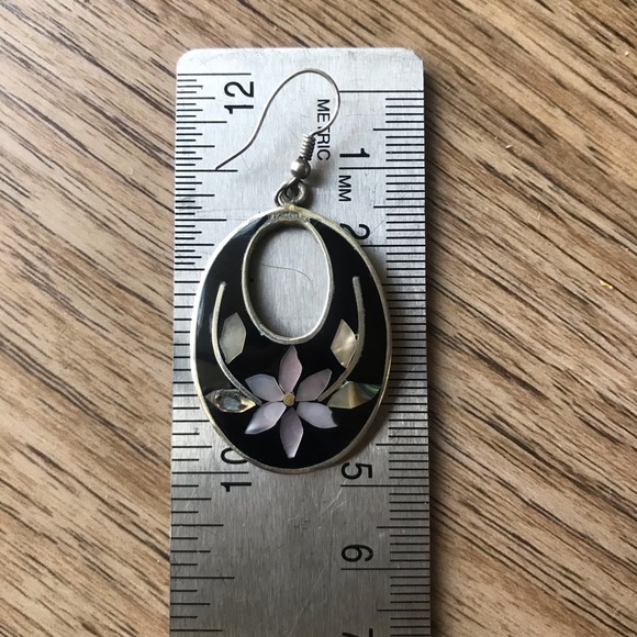 Mexican Silver, Mother of Pearl Earrings - Picture 4 of 6